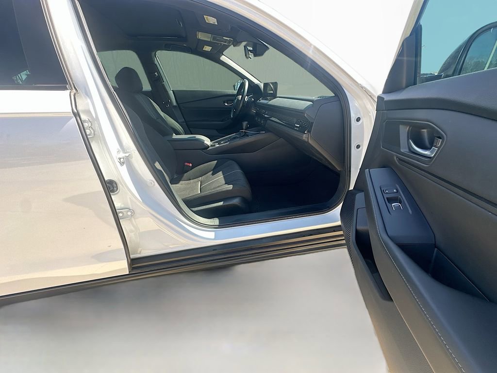 Used 2023 Honda Accord Sport image 31