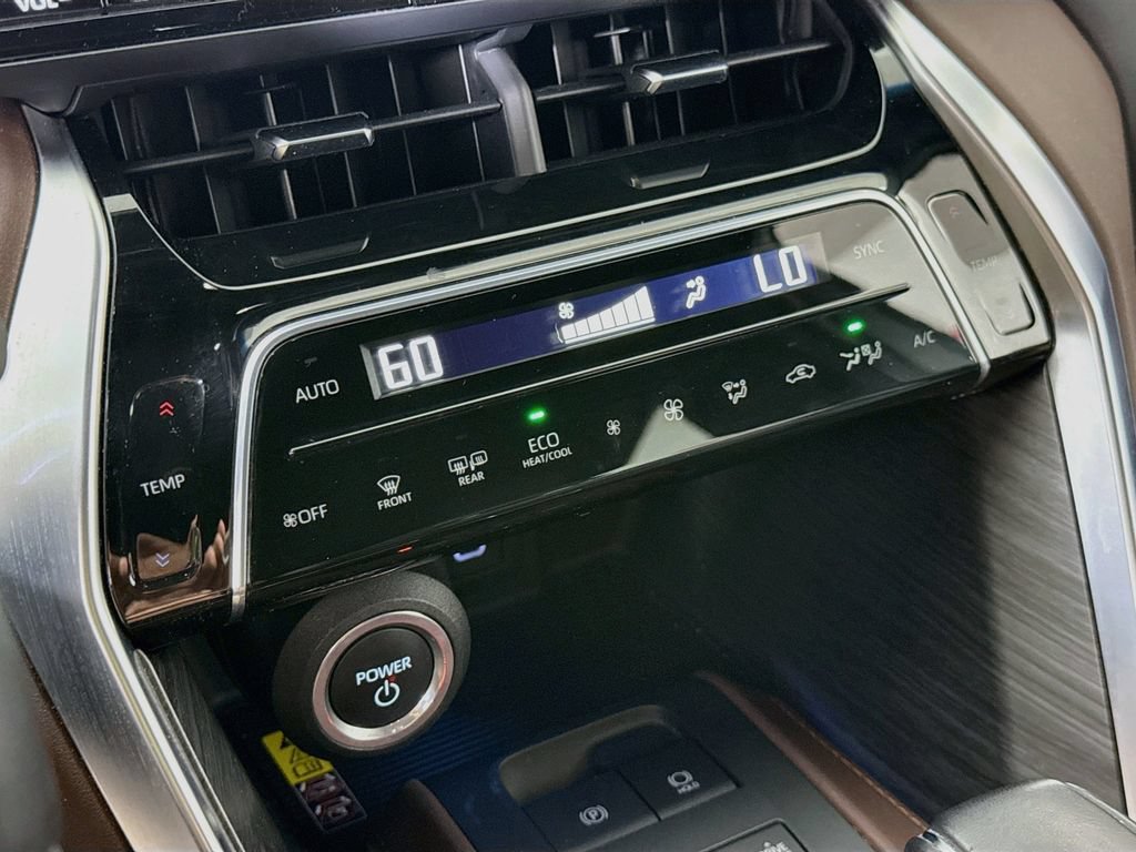 Certified 2023 Toyota Venza Limited AWD/4WD image 8
