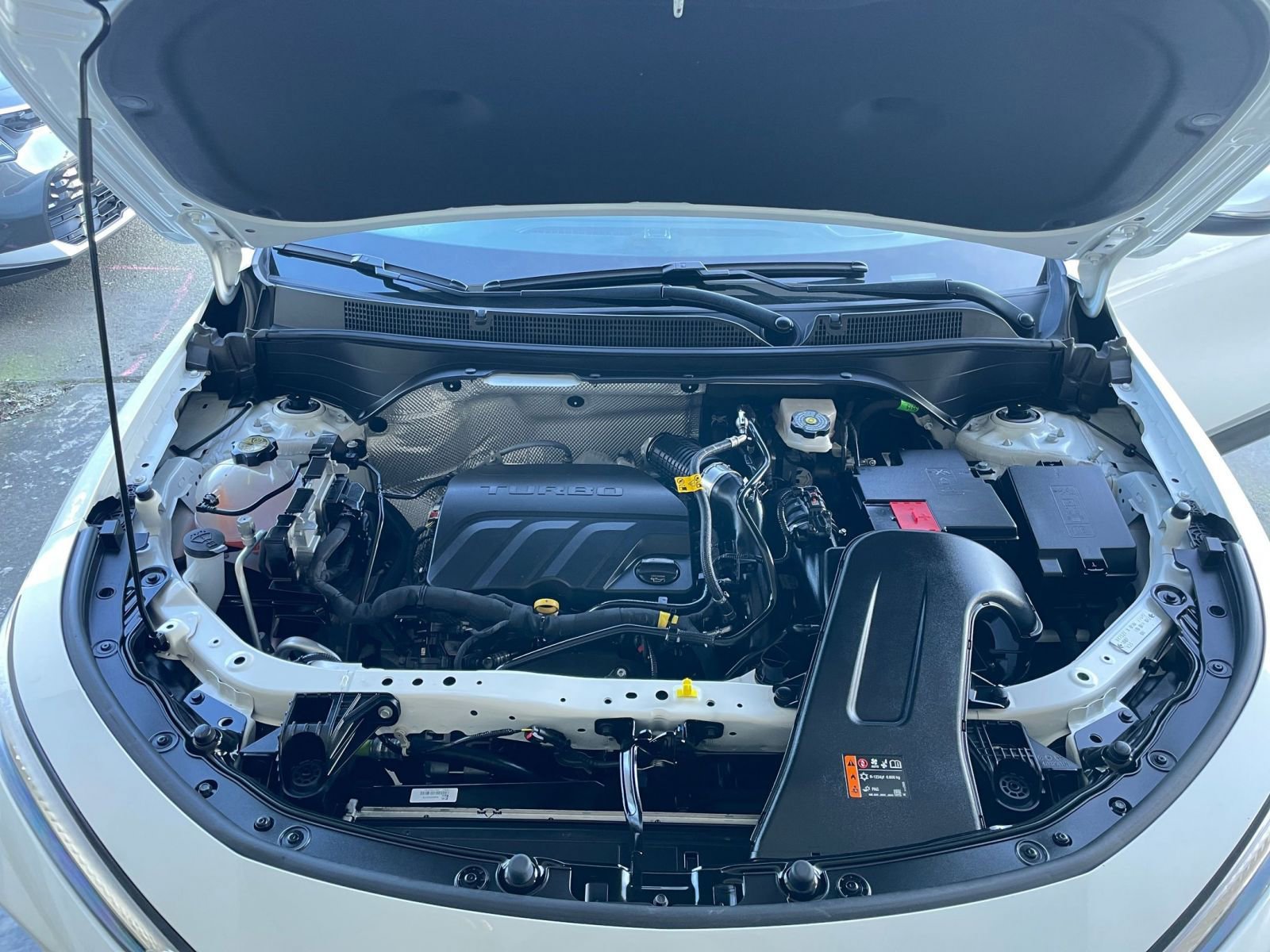 Used 2025 Buick Envista Preferred image 33