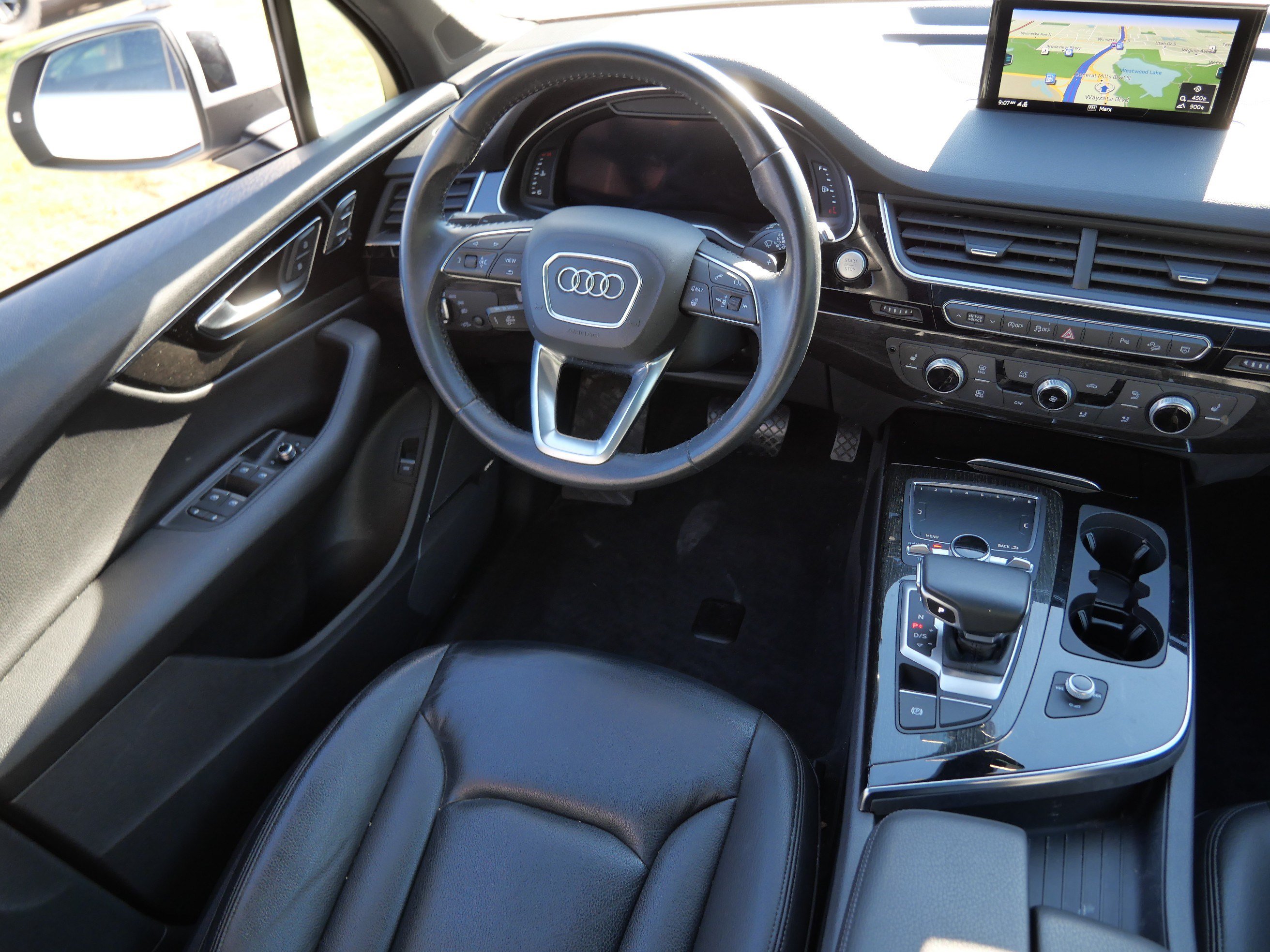 Used 2019 Audi Q7 3.0T Premium Plus w/ Premium Plus Package AWD/4WD image 9