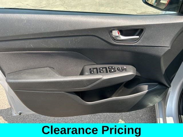 Used 2021 Hyundai Accent SEL image 11