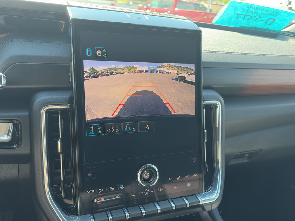 Certified 2025 GMC Yukon Denali AWD/4WD image 23