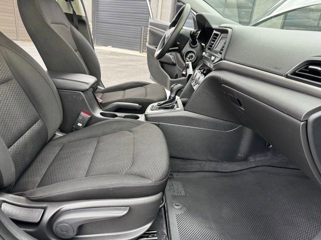 Used 2019 Hyundai Elantra SE w/ Cargo Package image 30