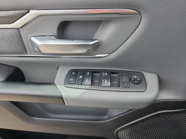 Used 2019 RAM 1500 Big Horn AWD/4WD image 32