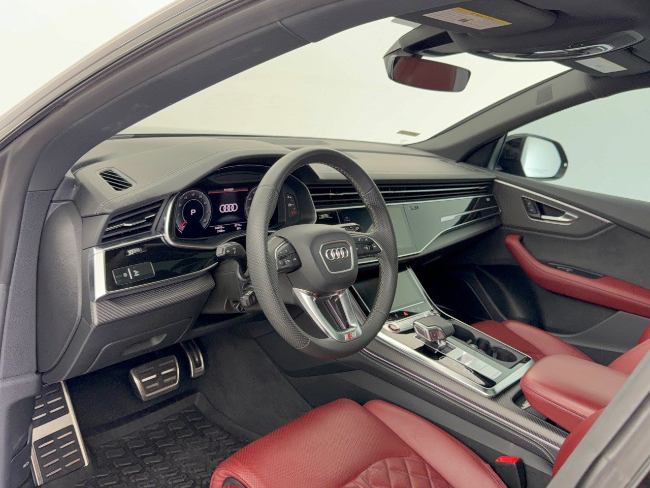Certified 2024 Audi SQ8 Premium Plus w/ S Sport Package AWD/4WD image 4