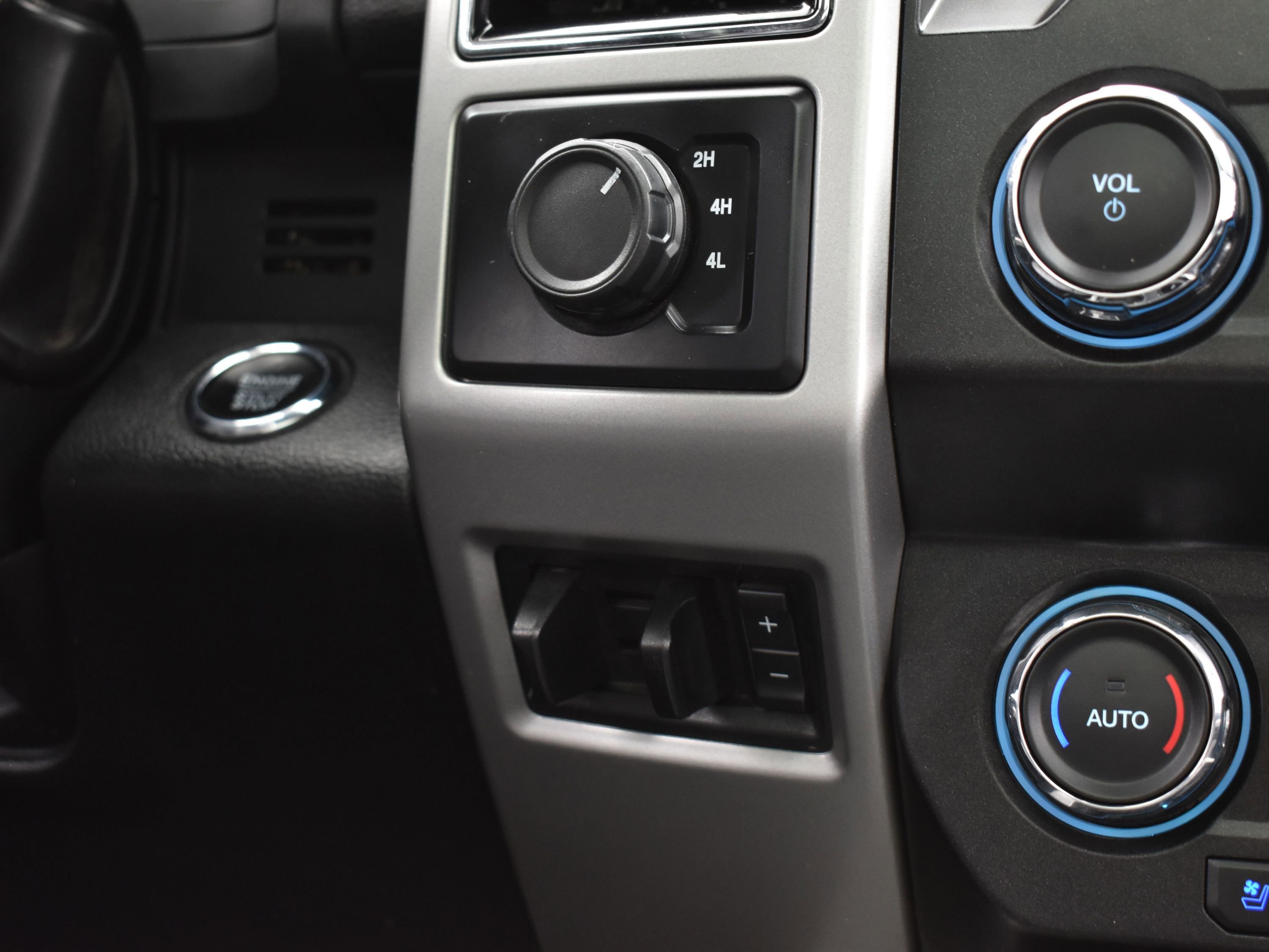 Used 2021 Ford F250 Lariat image 37