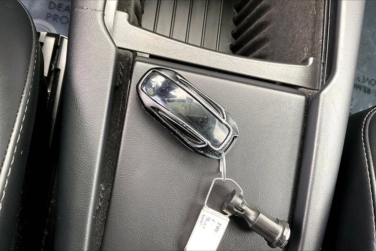 Used 2019 Tesla Model X Performance AWD/4WD image 14