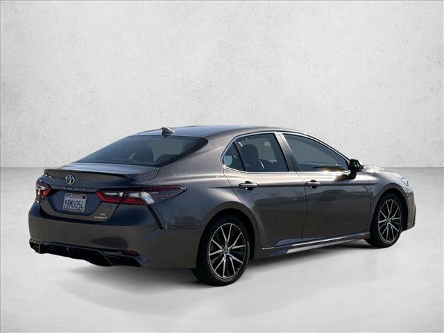 Used 2022 Toyota Camry SE FWD image 5