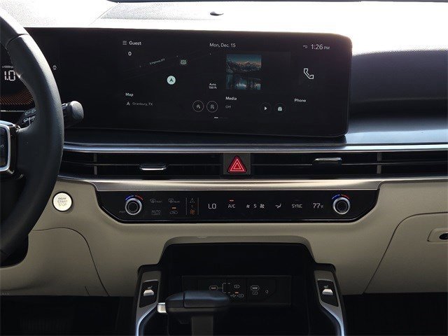 Used 2025 Kia Sorento EX image 13