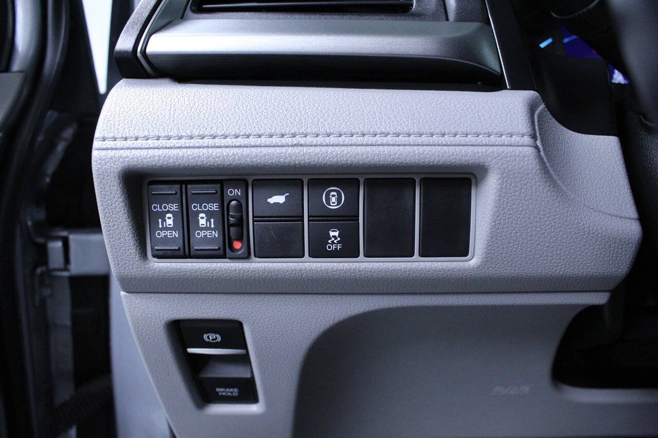 Used 2021 Honda Odyssey EX-L image 17
