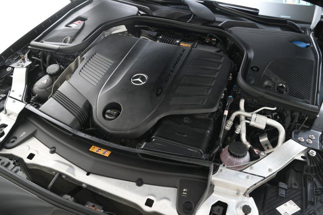 Used 2023 Mercedes-Benz E 450 4MATIC Cabriolet image 75