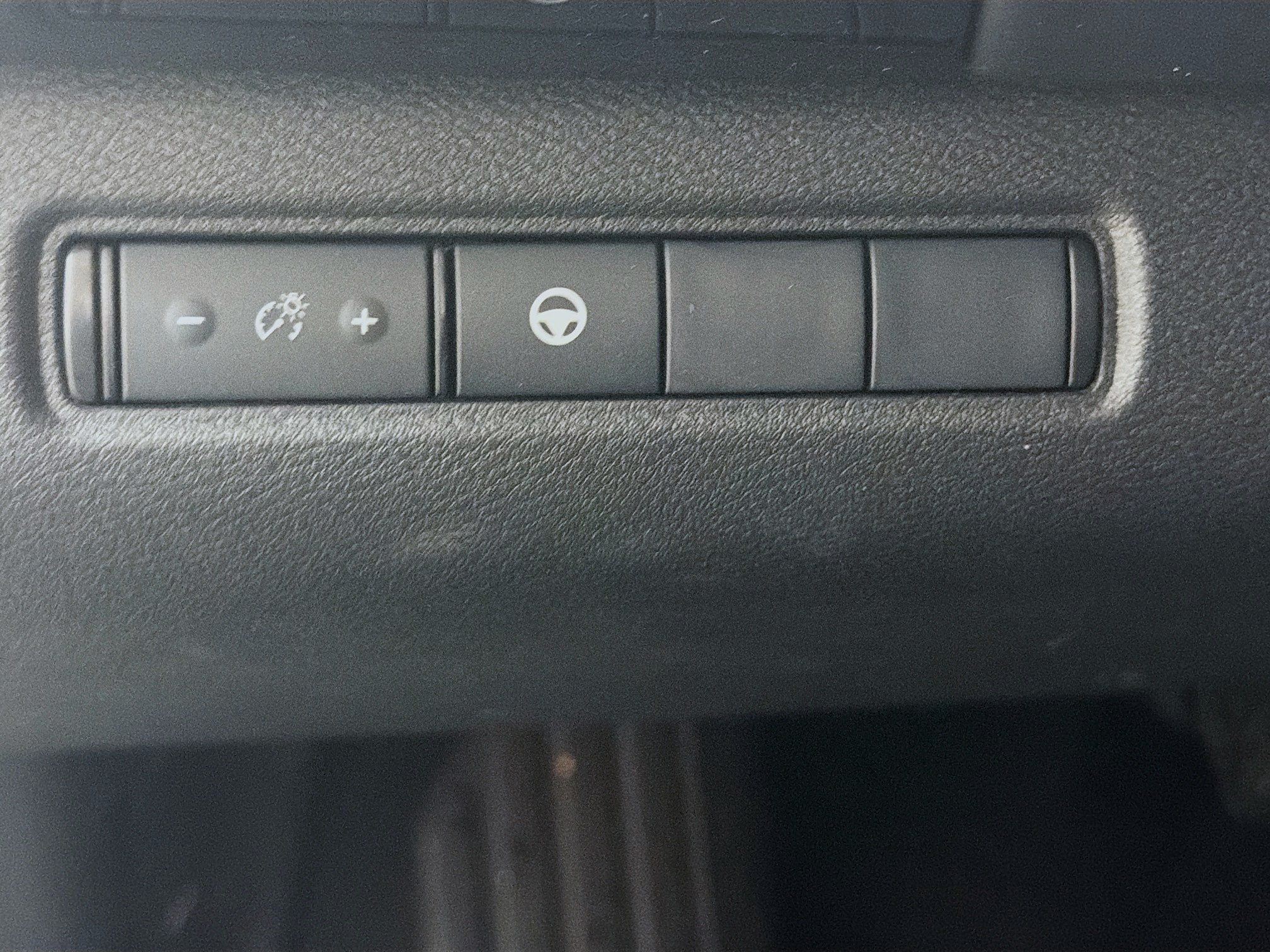 Used 2024 Nissan Pathfinder SV FWD image 16