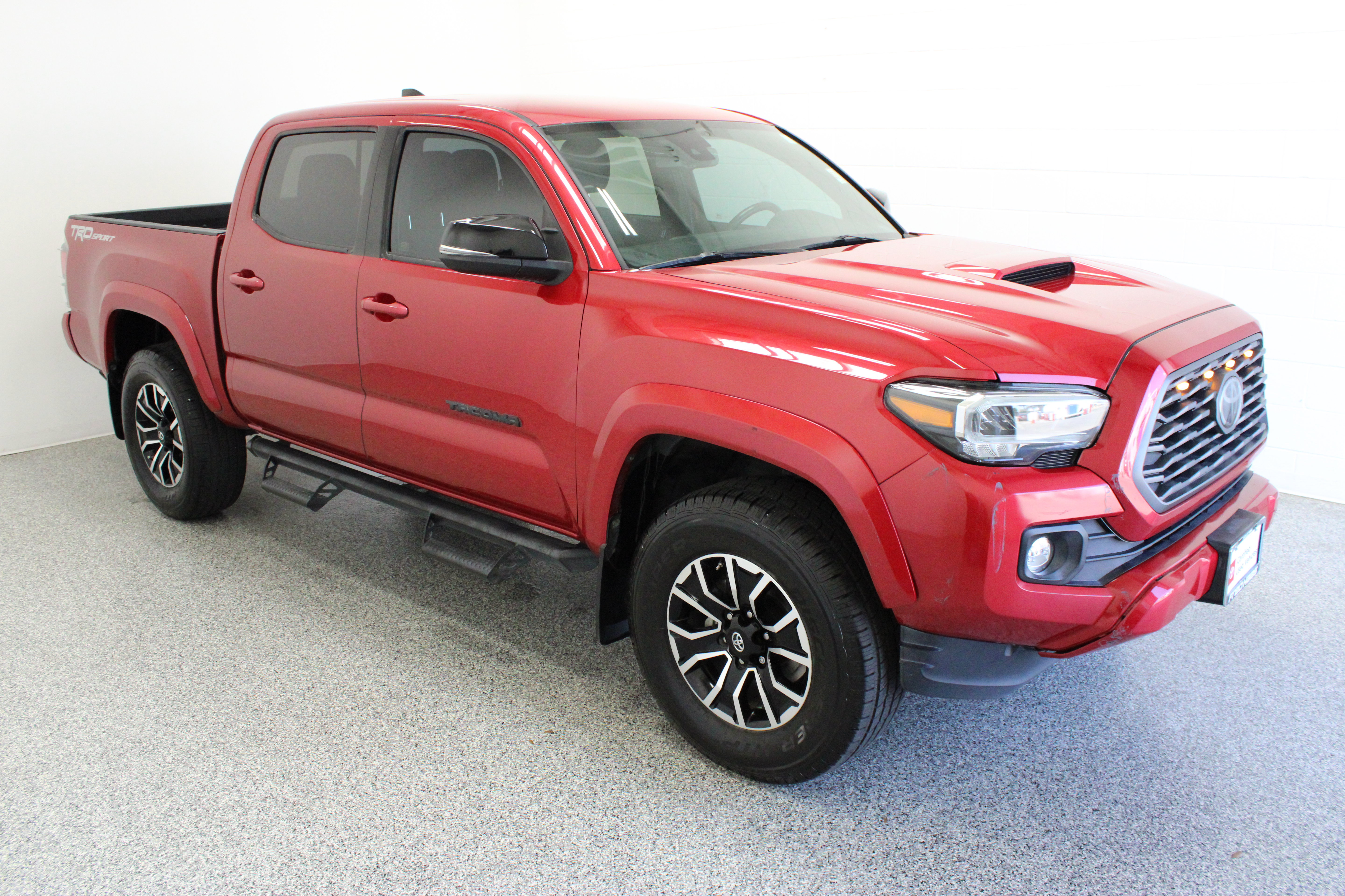 Certified 2020 Toyota Tacoma TRD Sport w/ Technology Package RWD image 4