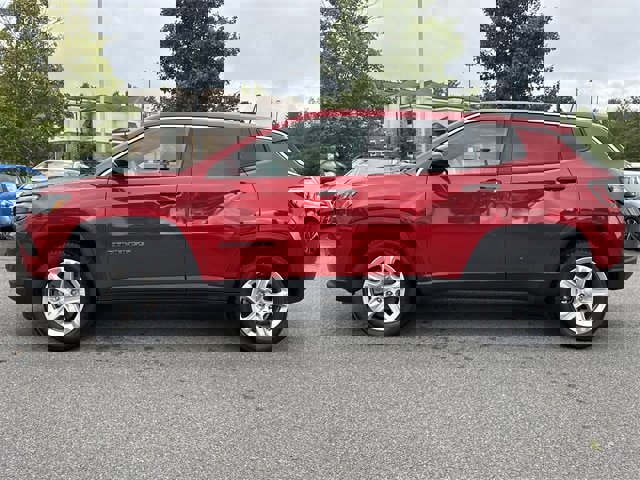 Used 2023 Jeep Compass Sport image 6