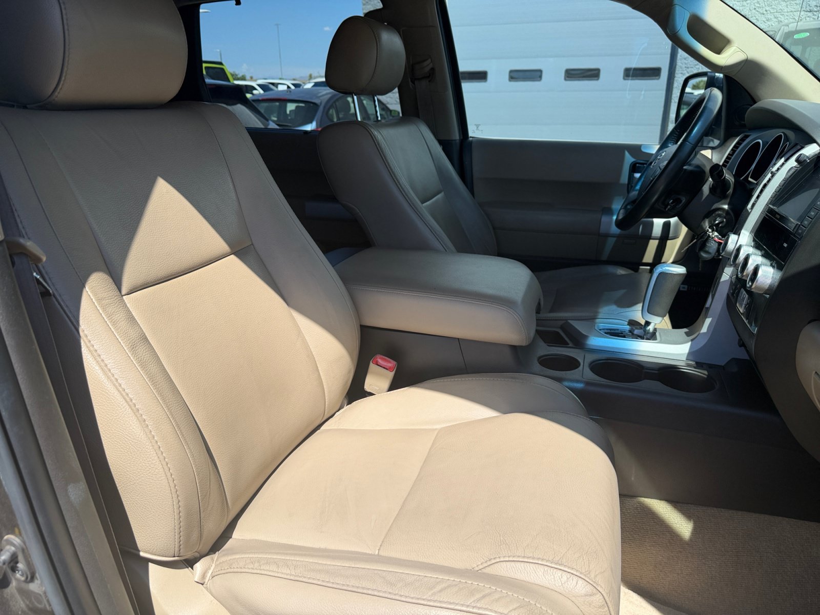 Used 2008 Toyota Sequoia Limited w/ Cold Area Pkg AWD/4WD image 33