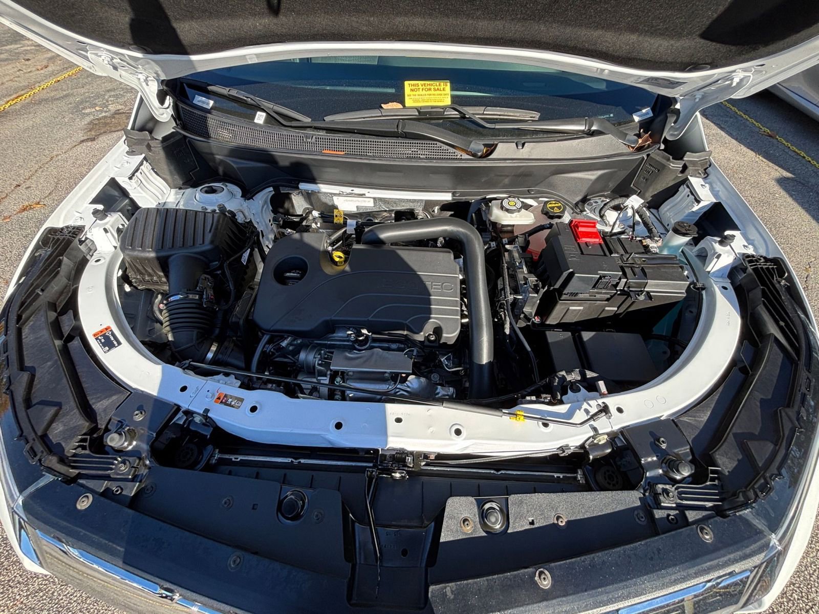 Used 2025 Chevrolet Equinox LT image 32