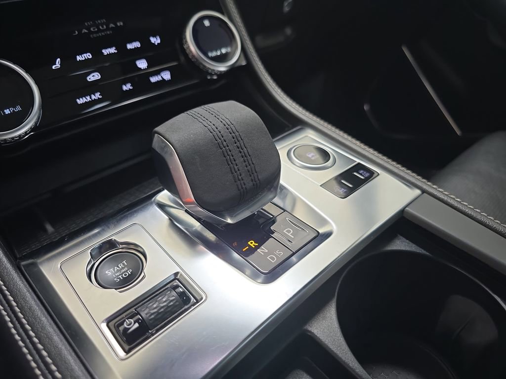 Used 2024 Jaguar F-PACE R-Dynamic S image 26