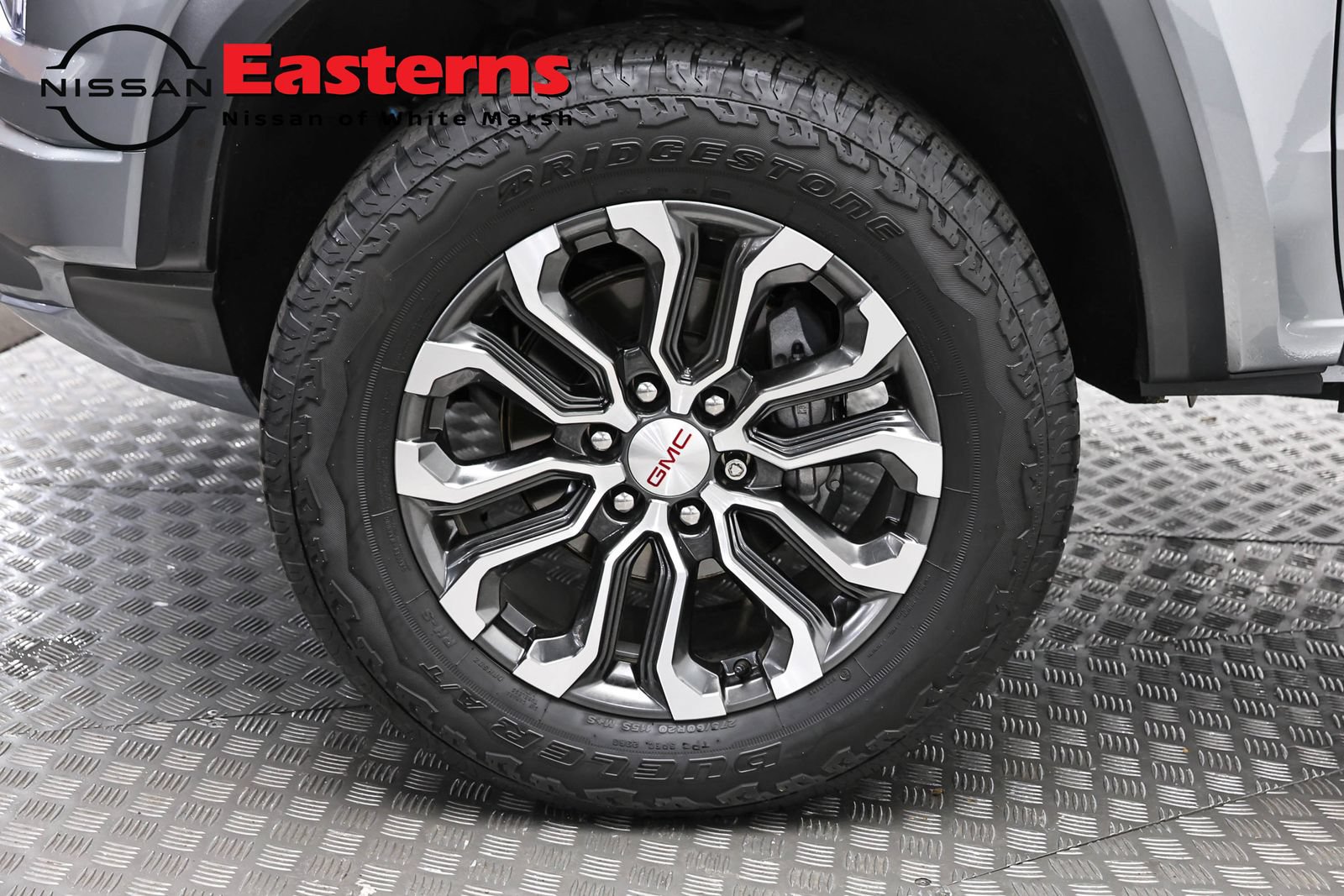 Used 2024 GMC Canyon Denali AWD/4WD image 32