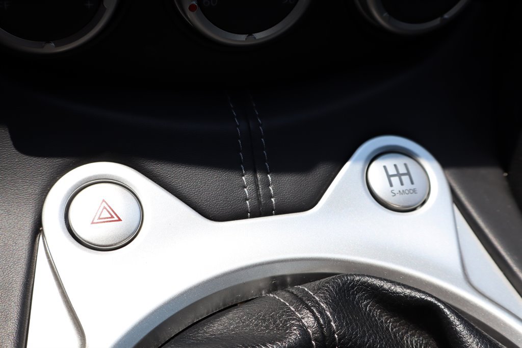Used 2011 Nissan 370Z Coupe w/ Sport Pkg RWD image 33