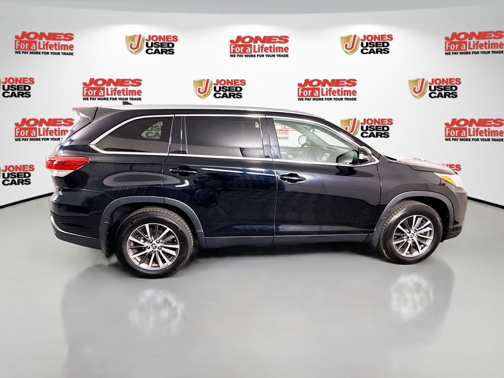 Certified 2019 Toyota Highlander XLE AWD/4WD image 19