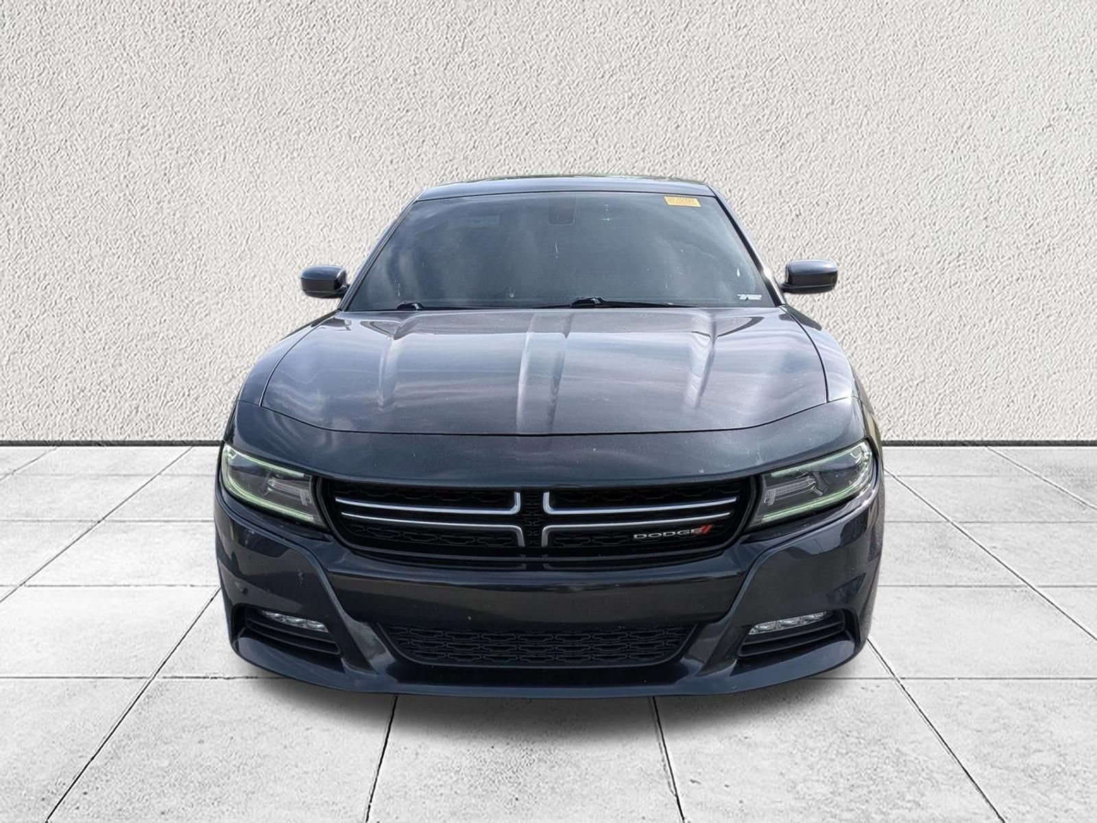 Used 2017 Dodge Charger SXT RWD image 8
