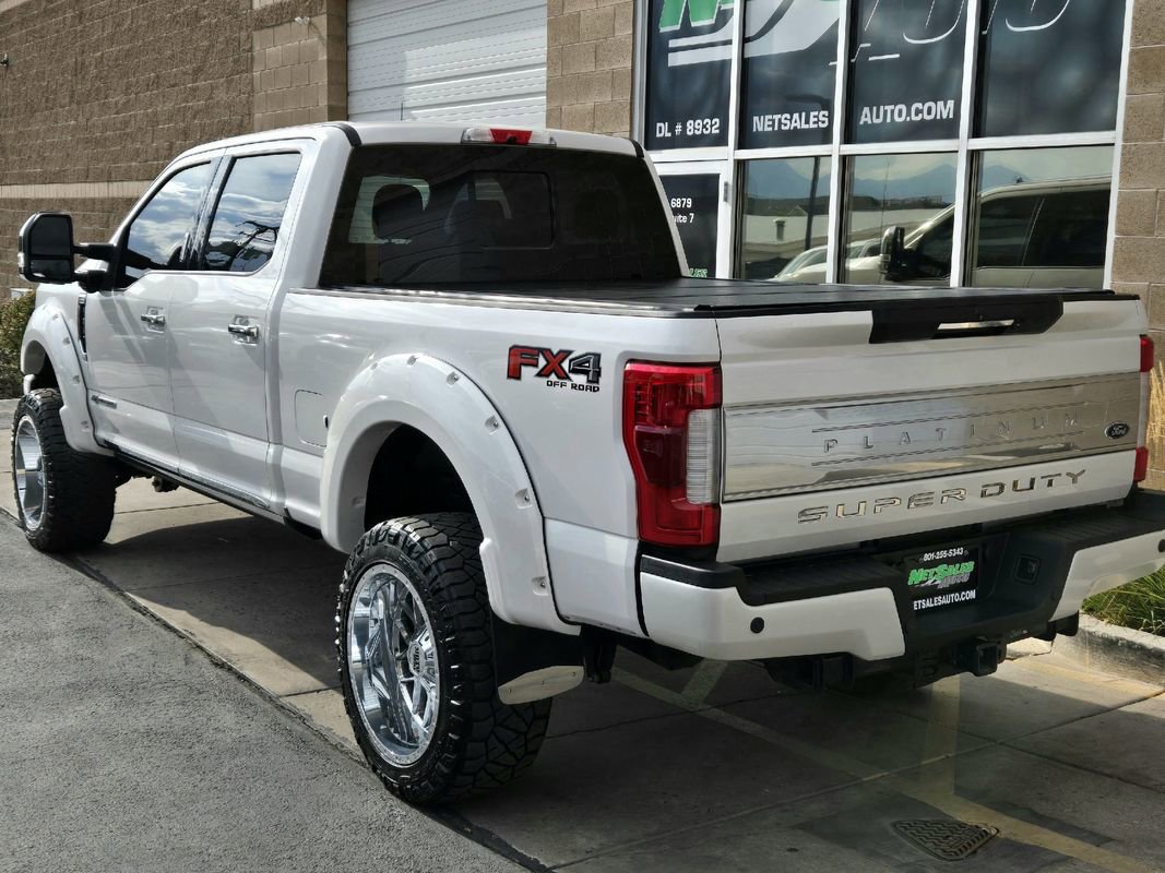 Used 2019 Ford F350 Platinum w/ Platinum Ultimate Package image 3