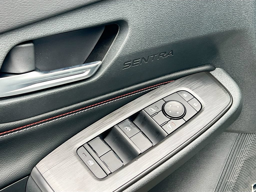 New 2026 Nissan Sentra SR w/ SR Premium Package FWD image 17