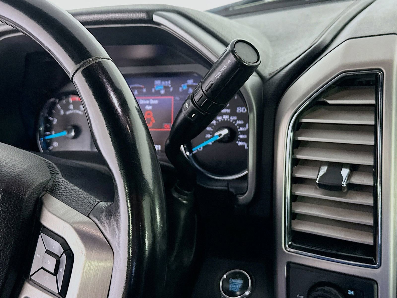 Used 2019 Ford F250 Platinum w/ Platinum Ultimate Package AWD/4WD image 17