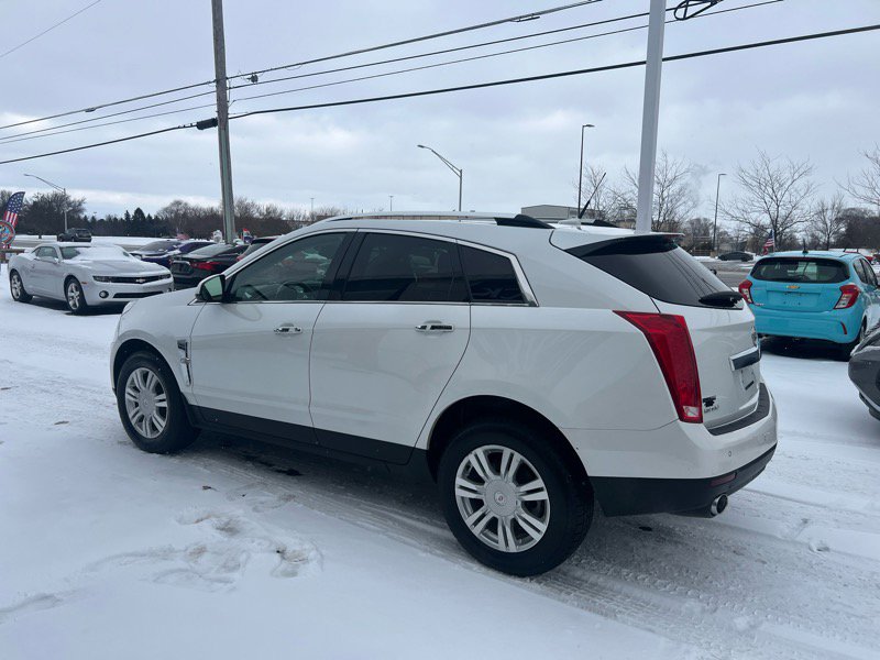 Used 2012 Cadillac SRX Luxury image 3