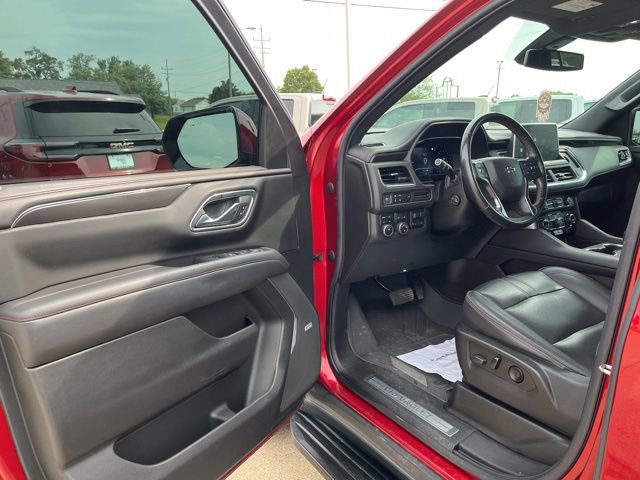 Used 2022 Chevrolet Tahoe RST w/ Luxury Package AWD/4WD image 9