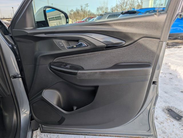 Used 2021 Chevrolet TrailBlazer ACTIV w/ Sun and Liftgate Package image 13