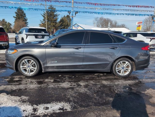 Used 2018 Ford Fusion SE image 4