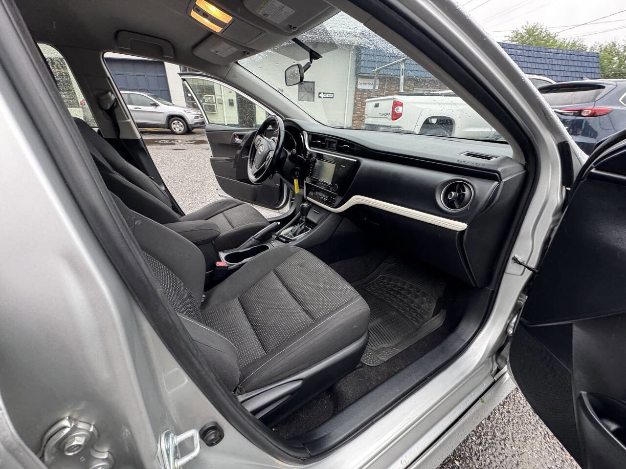 Used 2016 Scion iM Base 4dr Hatchback CVT image 40