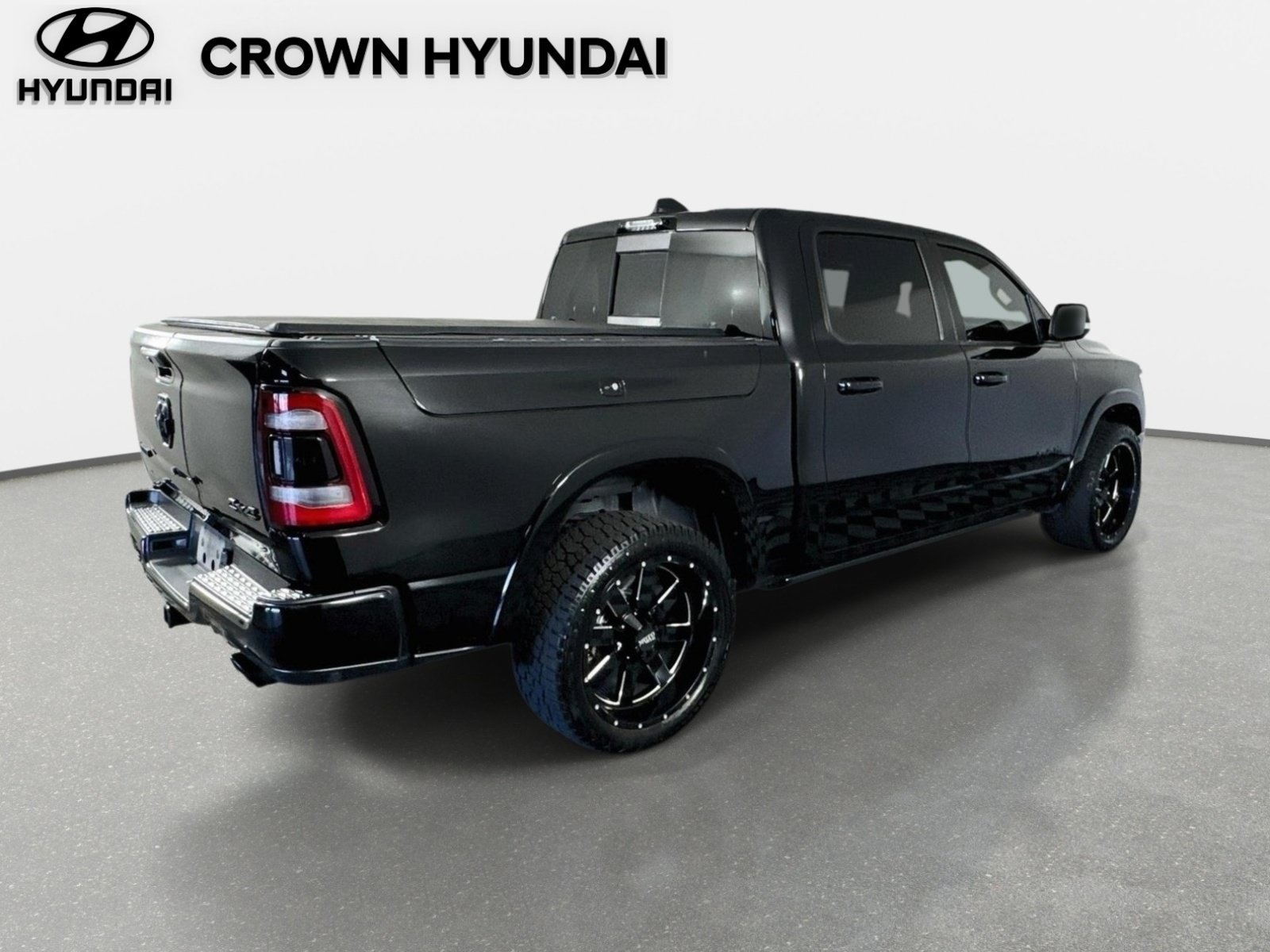 Used 2021 RAM 1500 Laramie AWD/4WD image 5