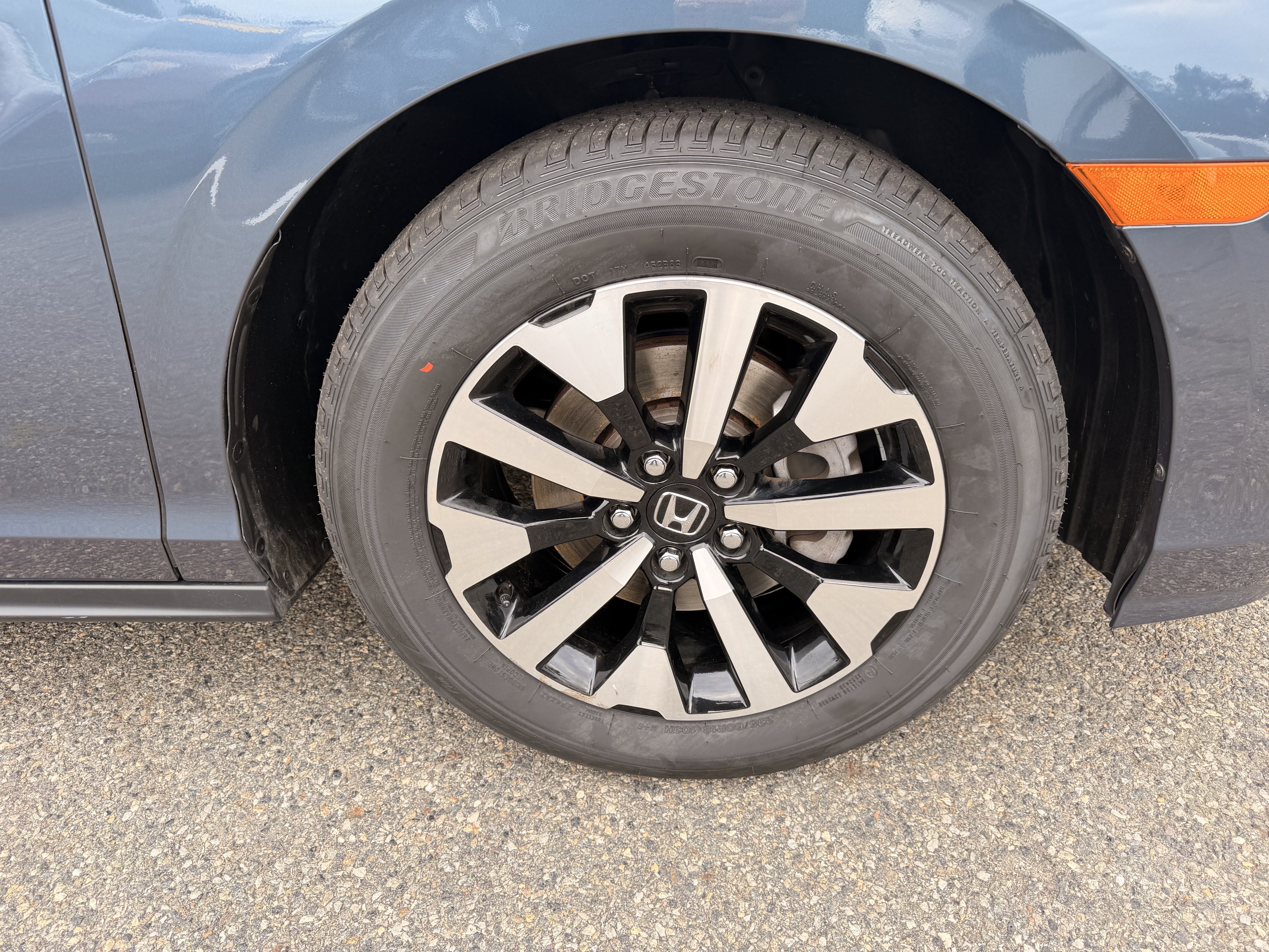 Used 2025 Honda Odyssey EX-L image 9