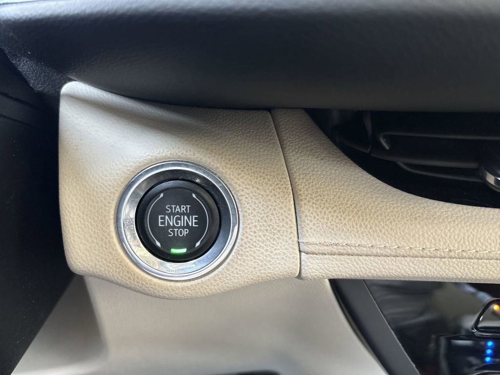 Certified 2023 Buick Envision Avenir image 17