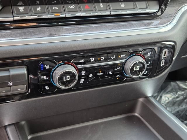 New 2026 Chevrolet Silverado 3500 LTZ w/ LTZ Convenience Package AWD/4WD image 13