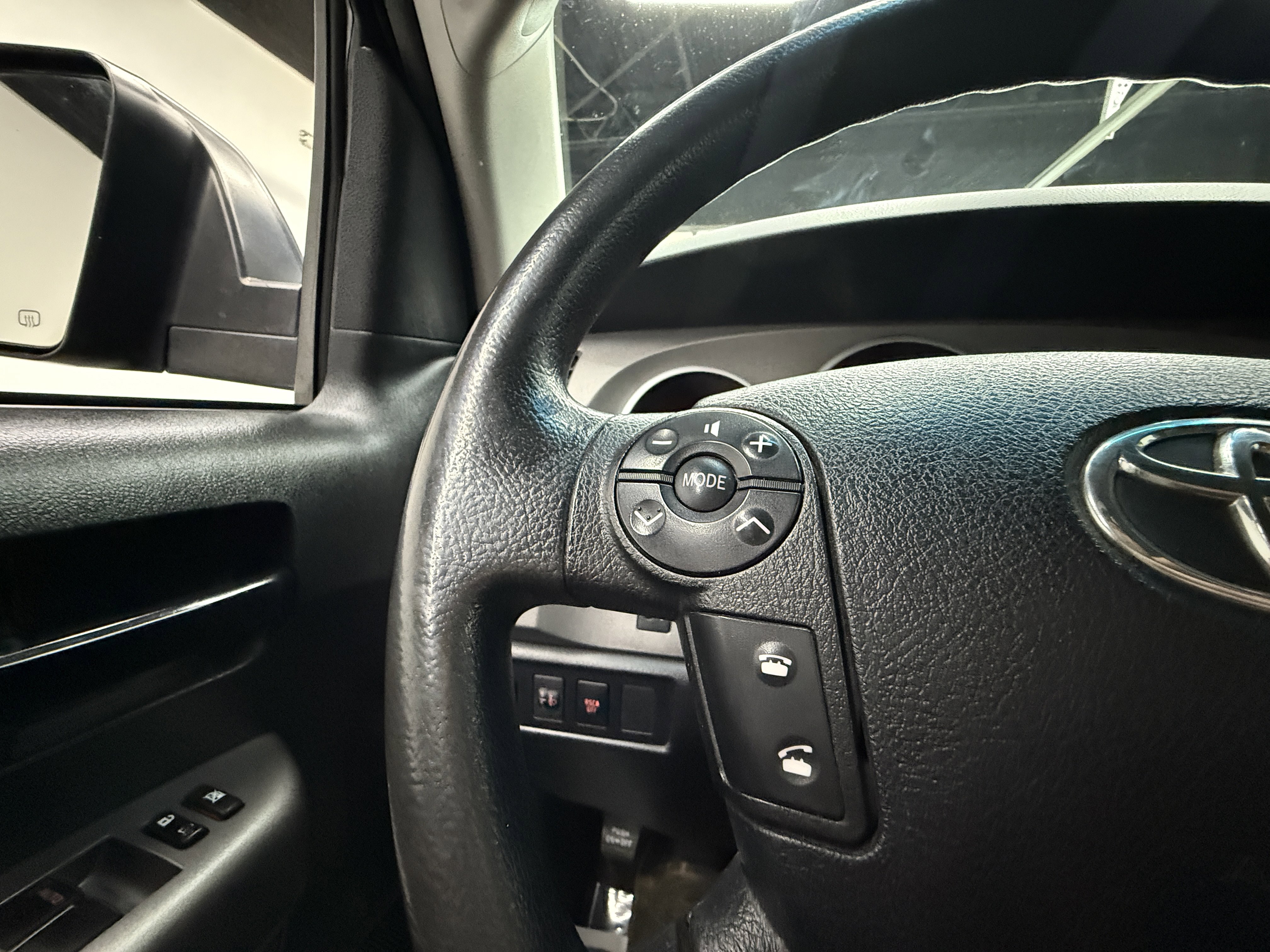 Used 2013 Toyota Tundra SR5 image 13