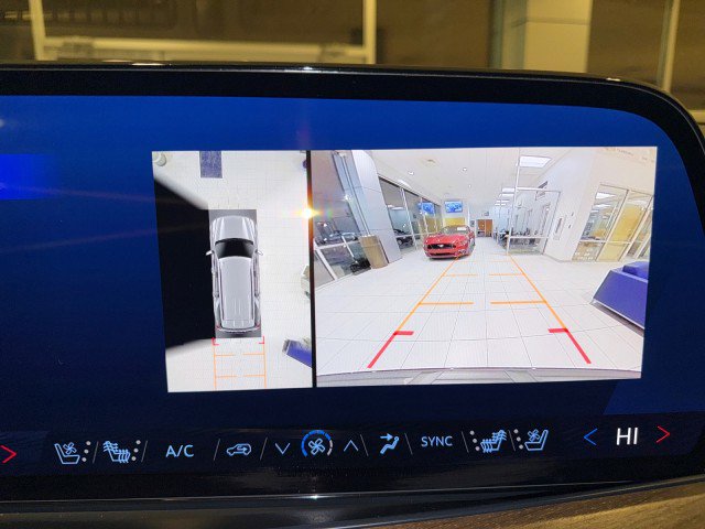 Used 2025 Chevrolet Tahoe High Country image 20