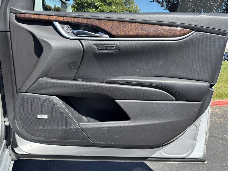 Used 2016 Cadillac XTS Luxury FWD image 39