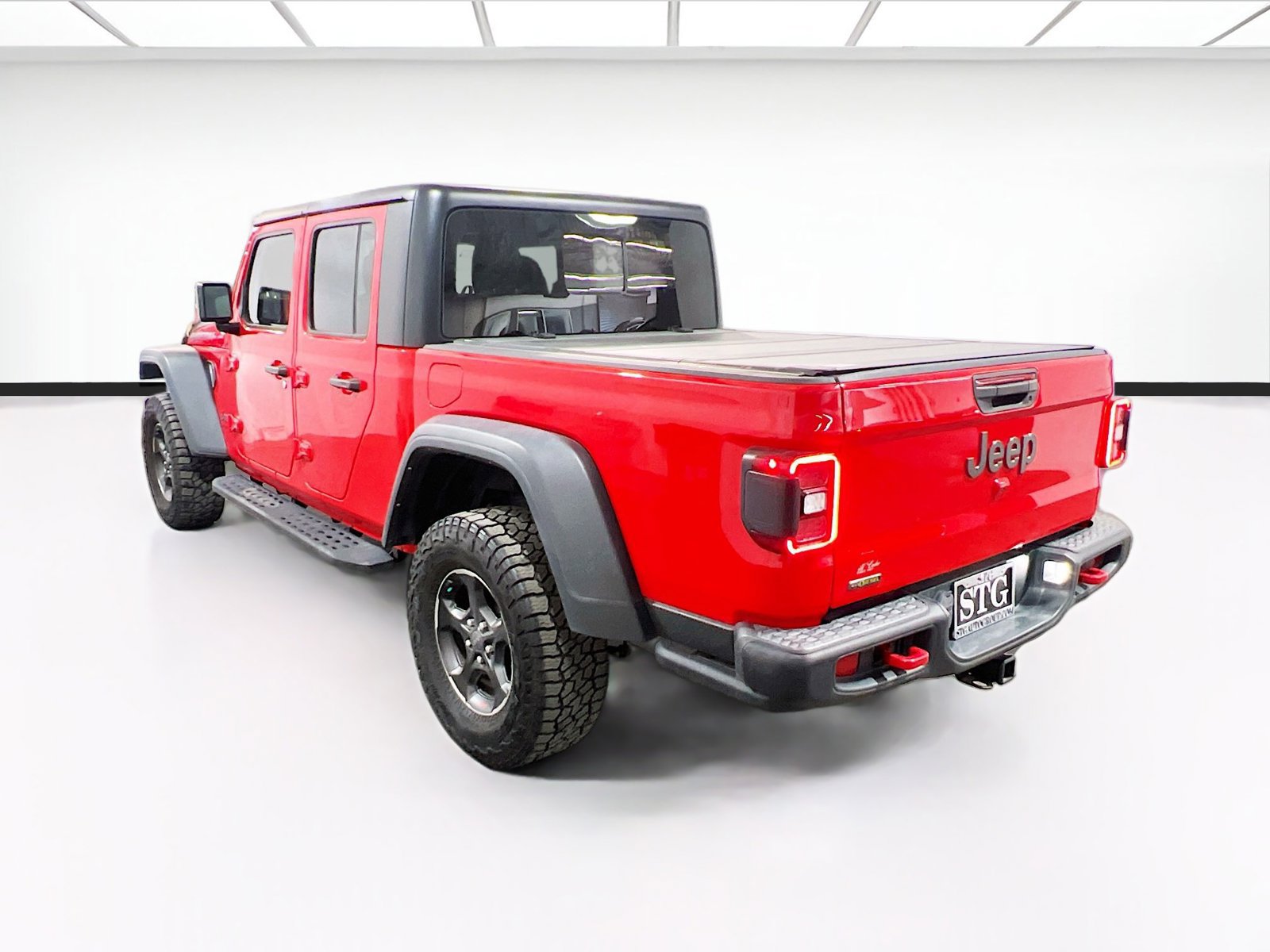 Used 2023 Jeep Gladiator Rubicon w/ LED Lighting Group AWD/4WD image 6