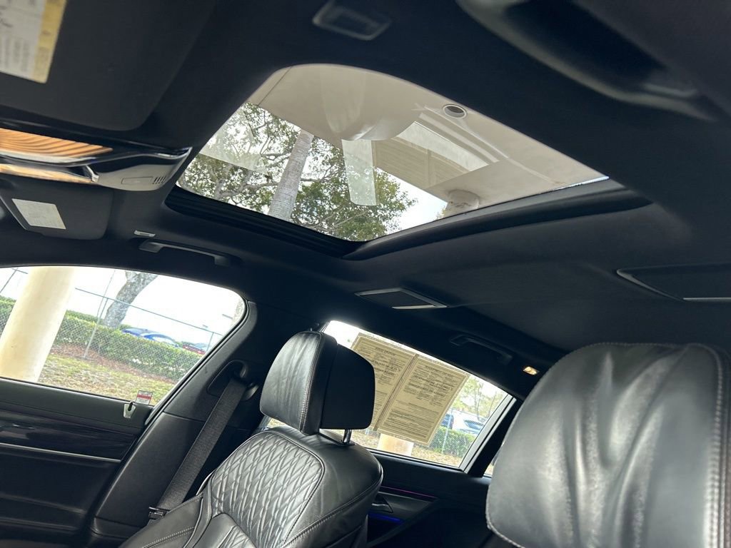 Used 2022 BMW 740i xDrive w/ M Sport Package image 17