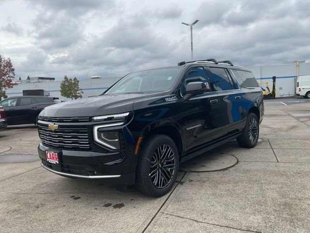 New 2026 Chevrolet Suburban High Country AWD/4WD image 3