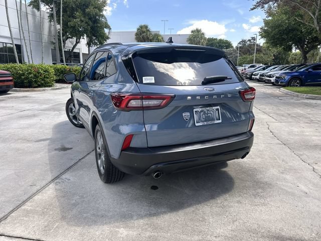 Used 2025 Ford Escape ST-Line FWD image 12