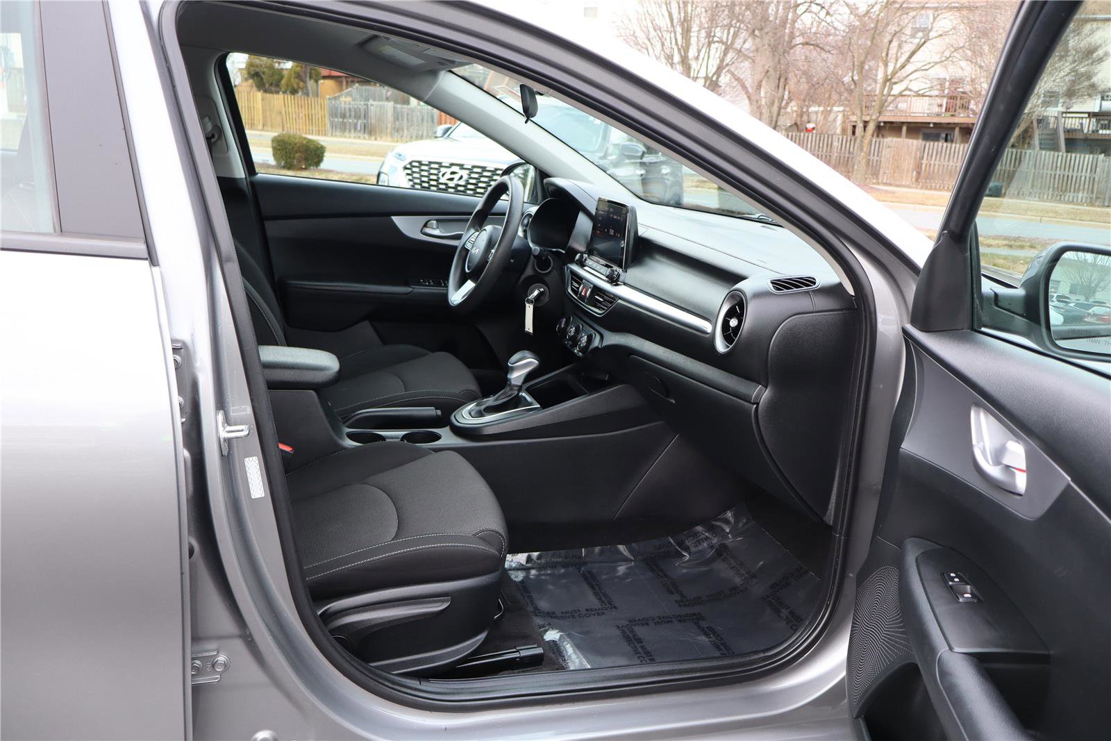 Used 2022 Kia Forte LXS w/ LXS Technology Package image 27