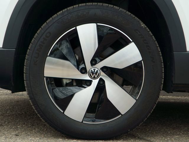 Used 2025 Volkswagen Taos S AWD/4WD image 12