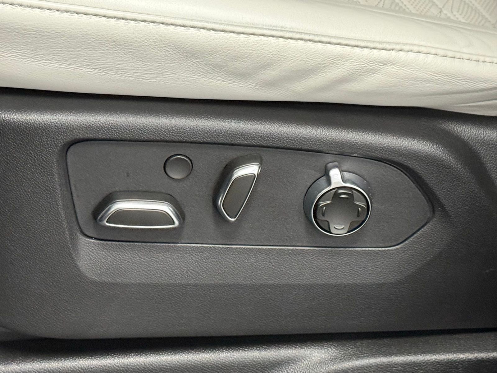 Used 2025 Cadillac Escalade Sport Platinum image 20