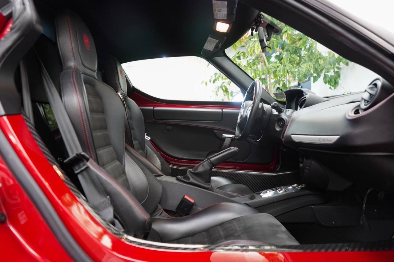 Used 2016 Alfa Romeo 4C Coupe w/ Convenience Group - Coupe RWD image 51