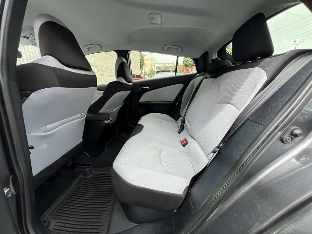 Certified 2022 Toyota Prius LE FWD image 14