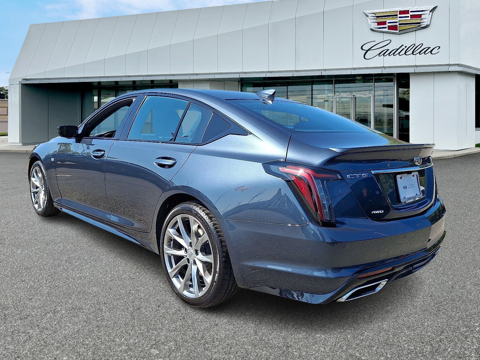 Used 2022 Cadillac CT5 Sport image 3